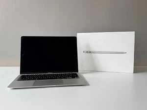 MacBook Air 13,3" Retina - Bild 1 von 6