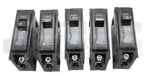 LOT OF 5 EATON BR115 CIRCUIT BREAKERS 15A 120/240V 1 POLE - Picture 1 of 6