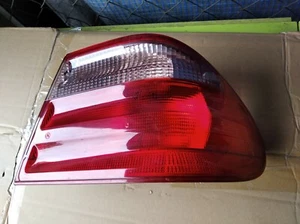 Original MB W210 Facelift Rückleuchte Parklicht außen rechts - Bild 1 von 4