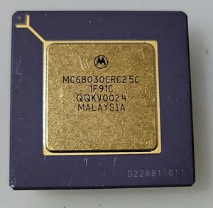 Vintage Rare Motorola MC68030CRC25C Processor For Collection or Gold Recovery - Picture 1 of 2