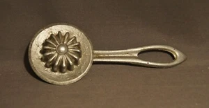 VINTAGE ALUNIMUM PIE CRUST CRIMPER AND CUTTER - Picture 1 of 3