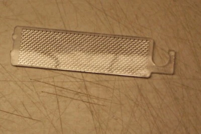 GM 12376799 Lente, Compartimento Trasero Lámpara Cortesía 04-06 Cadillac SRX Foto 1 de 2