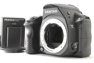 US Duty Paid PENTAX K-30 Schwarz 16.3MP Digital SLR Kamera Nur 14,451 Fotos - Bild 1 von 4