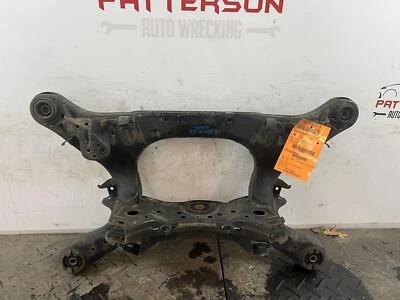 CUNA CROSSMEMBER SUSPENSIÓN TRASERA INFINITI Q50 3.0 AWD 14-23 Foto 1 de 4