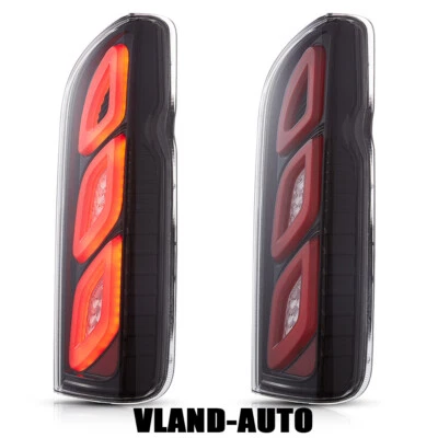 Luces traseras LED con lente transparente de animación 2005-2018 para Toyota Hiace L+R Foto 1 de 4
