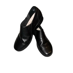 Clarks Collection Soft Cushion Leather Shoe Slip On Women 8.5 W Black - Picture 1 of 9