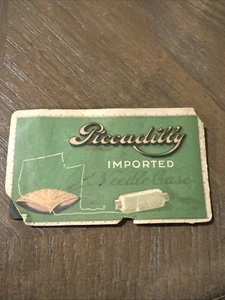 Vintage Werbung Piccadilly importiertes Nadeletui mit einigen Nadeln - Bild 1 von 3