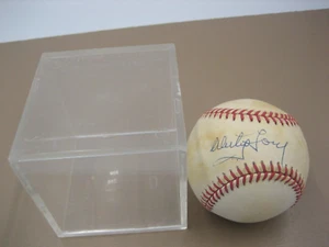 Whitey Ford signierter / handsignierter OAL Bobby Brown Baseball mit Kunststoffkoffer - Bild 1 von 6