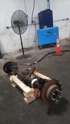 Conjunto de eje trasero usado se adapta a: 2012 Gmc Yukon 9-1/2`` anillo engranaje opt AXN 14 b Foto 1 de 3