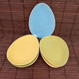 Lot 5 Hallmark Egg Shaped Easter Plates Chick Footprints Yellow Blue Green - Picture 1 of 11