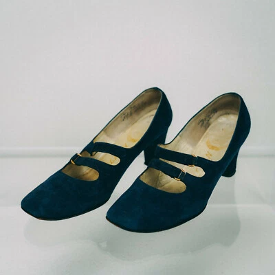 Delman Ladies Pump Shoes Navy Suede Upper Size 6AA W2C - Image 1 of 4
