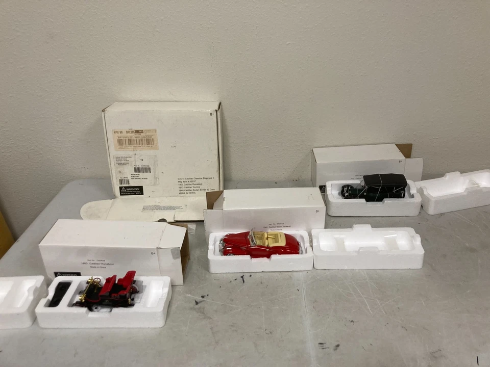 Lot of 3 Cadillac Diecast Cars 1913 Touring 1903 Runabout 1938 Fleetwood 1940 Se - Image 1 of 4