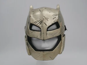 Máscara blindada de Batman DC Dawn of Justice (adulto joven) - Imagen 1 de 3