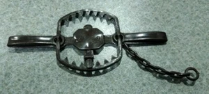 Grande trappola Johnny West Daniel Boone anni 60 originale/orig Marx buone condizioni marrone scuro - Foto 1 di 2