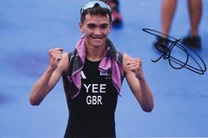 Athletics - Alex Yee - Hand Signed 12x8 Inch Photograph - COA - Picture 1 of 1