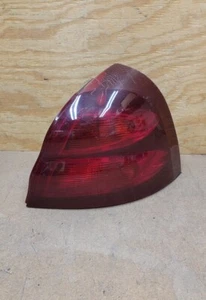 2004 2005 2006 2007 2008 Pontiac Grand Prix Passenger Right Tail Light OEM - Picture 1 of 15