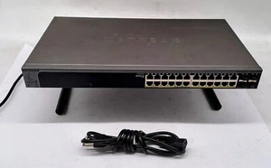 Netgear 24port PoE+ Smart pro Switch w/ 4 SFP Ports GS728TP V1H1 - Picture 1 of 7