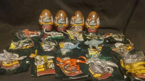 Jurassic World Captivz Clash Edition Dinosaur Figure & Slime Full Set & You Pick Cover
