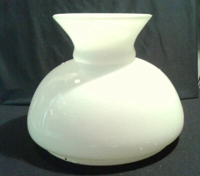 Ancien abat jour opaline blanche de suspension , lustre - Photo 1/4