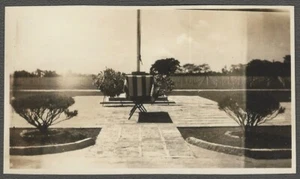 Cementerio Bandera Americana Ataúd Drapeado Cementerio Militar Asta de Bandera Instantánea Años 50 - Imagen 1 de 1
