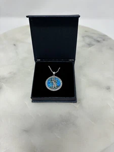 Sterling Silber und australischer blauer Opal St Christophorus Halskette, Eudora - Bild 1 von 6