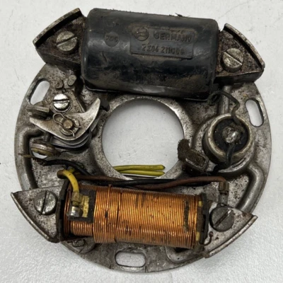 GENUINE BOSCH 1 217 032 193 STATOR ARMATURE PLATE HIRTH 372 SINGLE CYL ENGINE - Image 1 of 4