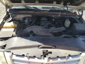 Used Air Cleaner Assembly fits: 2002 Cadillac Escalade 6.0L w/high capacity opt - Picture 1 of 14