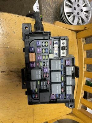 Engine Fuse Box KIA OPTIMA 09 10 - Изображение 1 из 4