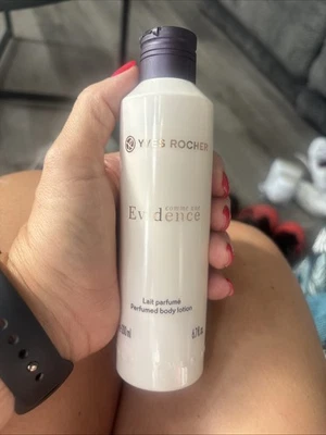 Yves Rocher COMME UNE EVIDENCE Loción Corporal Perfumada Crema 6.7 fl oz NUEVO STOCK ANTIGUO Foto 1 de 3
