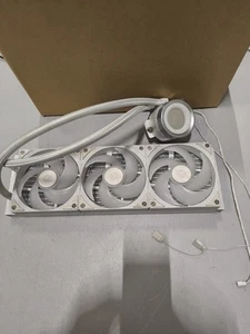 Gebrauchter 360mm AIO Flüssigkeitskühler - Gebrauchsspuren, ohne Nabe, funktioniert - Bild 1 von 16