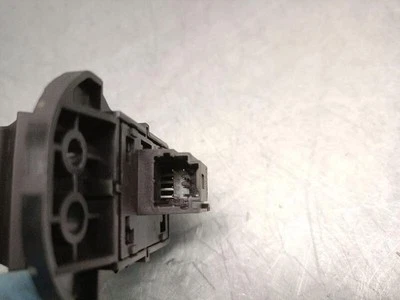 251750042R HANDBRAKE LEVER for DACIA DUSTER (HM) 1.0 TCE 90 2017 5560287 - Image 1 of 4