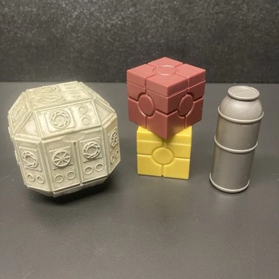 Juego de accesorios Star Wars TVC Streets of Tatooine cajas lata Mos Eisley Cantina Foto 1 de 4