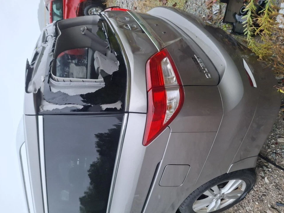 Cuarto de luz trasera izquierda del conductor montado en panel para 11-17 QUEST 3709186 Foto 1 de 1