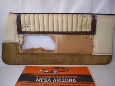 1977-1984 CADILLAC COUPE DEVILLE RH ВНУТРЕННЯЯ ДВЕРНАЯ ПАНЕЛЬ В СБОРЕ - ЖЕЛТАЯ - Изображение 1 из 4