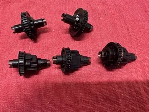 Serpent 1/10th Scale Nitro Sedan Front/Rear Differentials - Picture 1 of 1