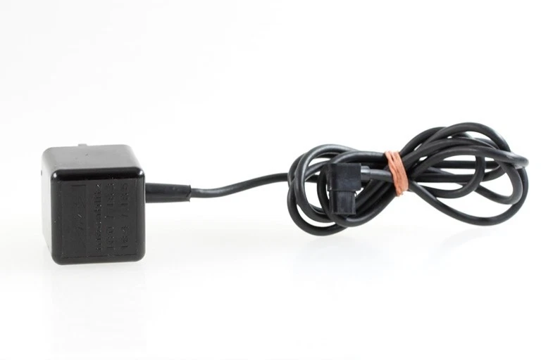 Metz mecablitz 180 / 183 / 184 / 185 Ladegerät Adaptor Netzteil - Image 1 of 1