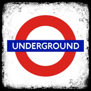 Retro Vintage Underground London Tube Trains Shed Bar Man Cave 20cm Metal SIGN - Picture 1 of 2