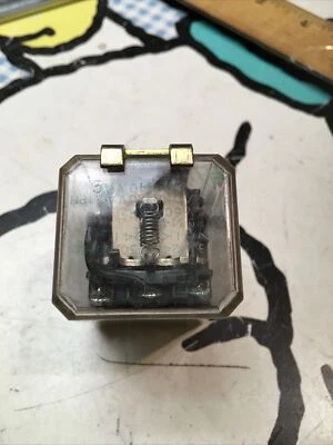 OEM AMF POTTER BRUMFIELD KU93-90011-1 HN61KL041 HVAC RELAY - Image 1 of 4