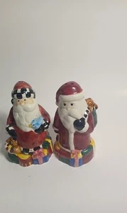 Sakura Debbie Mumm Santa Claus Salt & Pepper Shakers Pre-owned 4" Tall - Picture 1 of 8