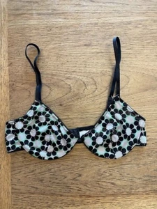 URBAN OUTFITTERS Out From Under Minty Black Floral 32B Unlined Demi Bra NWOT - Picture 1 of 2