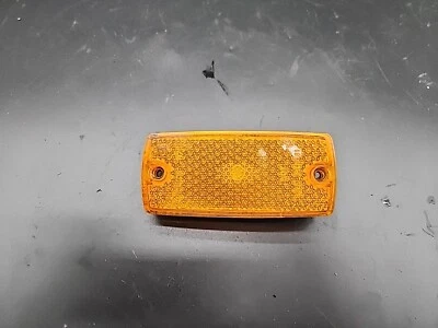 PARAGOLPES DELANTERO BMW E28 E30 AMARILLO DERECHO IZQUIERDO OEM 1364175 M5-11 Foto 1 de 4