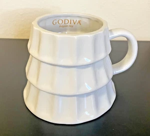 NEW! Godiva Chocolatier Christmas Holiday Holly Ceramic Coffee Tea Cup Mug - Picture 1 of 7
