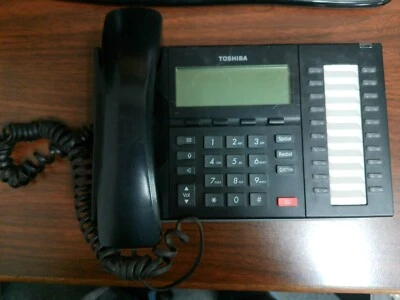 TOSHIBA DP5032-SD PHONE DISPLAY 20 BUTTON BLACK OFFICE PHONE - Image 1 of 3
