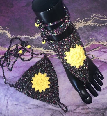 Sandalias descalzas bohemias negras BOHO hippies hechas a mano - flor amarilla Foto 1 de 4