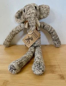 Handgestrickte Elefant Puppe Kenana Stricker - Bild 1 von 4