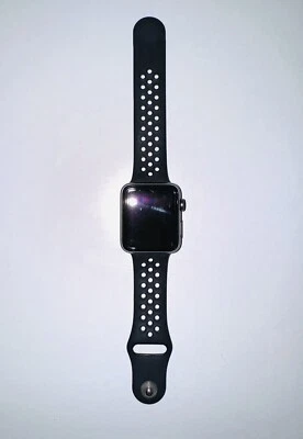 apple watch series 3 - Image 1 of 4