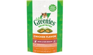 FELINE GREENIES SMARTBITES Hairball Control Cat Treats Chicken Flavor 2.1 oz. - Picture 1 of 10
