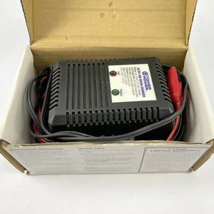 Cargador rápido Tower Hobbies Power 400 CA/DC con temporizador electrónico incorporado - Imagen 1 de 6