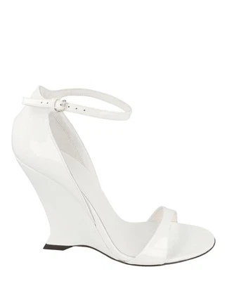 Sandalias de cuña Ferragamo para mujer de charol Vidette Foto 1 de 4