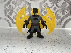 Imaginext Action figure Brown Belt Heavy Armor Yellow Wings BATMAN - Picture 1 of 3